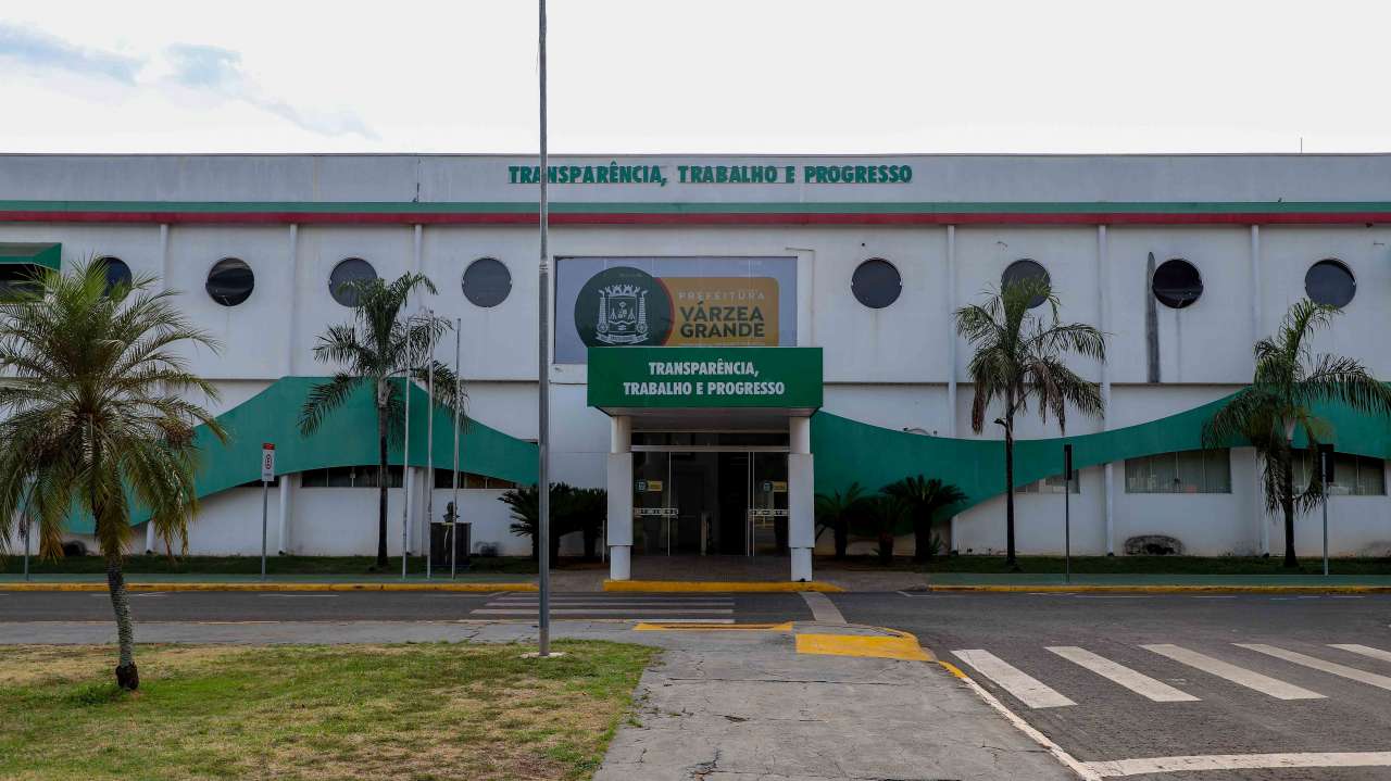 varzea-grande-antecipa-pagamento-e-quita-salarios-dos-servidores-nesta-terca-feira